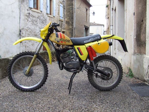 restauration de mon ancillotti 75 cc