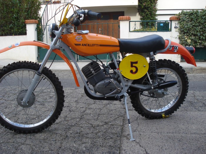 UN ANCILLOTTI ORANGE